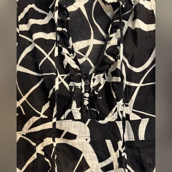 Jcrew Black and White Abstract Top - Picture 2 of 3
